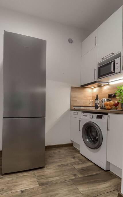 Geodezyjna '70 Cozy Rooms P2 Варшава Экстерьер фото